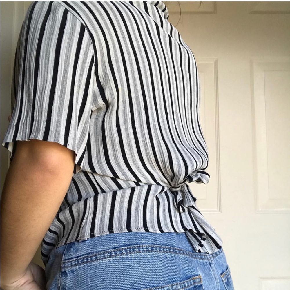 Collared  button down - Picture 3 of 3